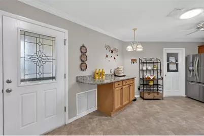 7610 SE 171st Horseshoe Lane, The Villages, FL 32162 - Photo 8