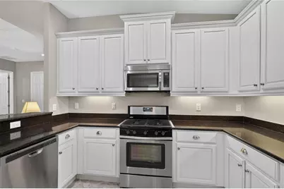 8356 Bridgeport Bay Circle, Mount Dora, FL 32757 - Photo 16