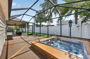 1613 Pennecamp Dr, The Villages, FL 32162 - Photo 46