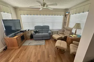 1515 Baylor Pl, The Villages, FL 32162 - Photo 8