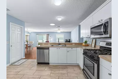973 York Terrace, The Villages, FL 32162 - Photo 22