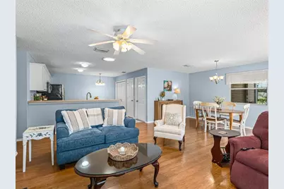 973 York Terrace, The Villages, FL 32162 - Photo 18