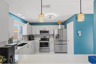 868 Oviedo Road, The Villages, FL 32159 - Photo 4
