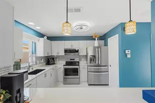 868 Oviedo Rd, The Villages, FL 32159 - Photo 4
