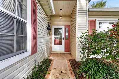 25333 River Crest Drive, Leesburg, FL 34748 - Photo 2