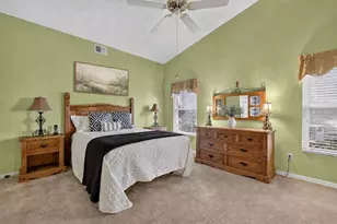 25333 River Crest Dr, Leesburg, FL 34748 - Photo 14