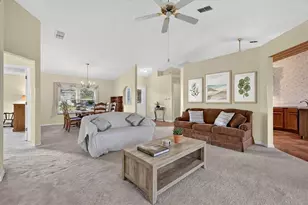 25333 River Crest Dr, Leesburg, FL 34748 - Photo 6