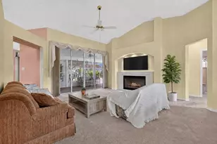 25333 River Crest Dr, Leesburg, FL 34748 - Photo 4