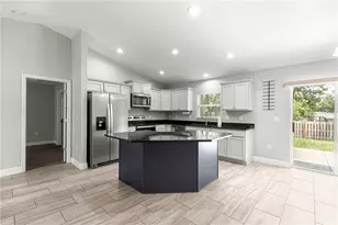 8707 SE 161st St, Summerfield, FL 34491 - Photo 12