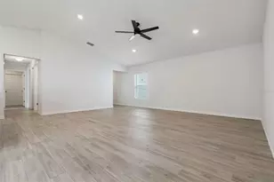 2024 Noble Dr, Davenport, FL 33837 - Photo 6