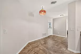 1813 Hortensia Pl, The Villages, FL 32162 - Photo 8
