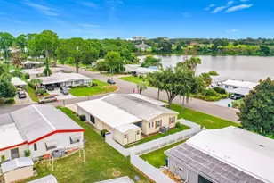 1690 Nassau Cir, Tavares, FL 32778 - Photo 32