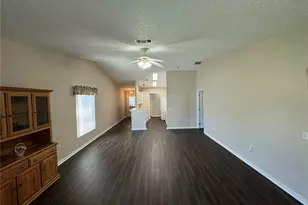 545 Golfview Ct, Leesburg, FL 34748 - Photo 4