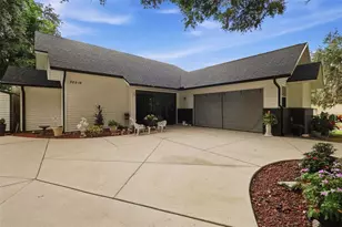 30216 Harris Dr, Leesburg, FL 34748 - Photo 4
