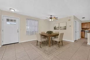 483 Hildalgo Dr, The Villages, FL 32159 - Photo 4