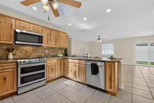 483 Hildalgo Dr, The Villages, FL 32159 - Photo 14