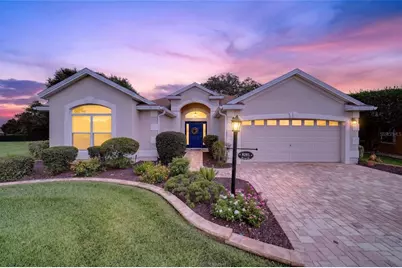 8293 SE 176th Lawson Loop, The Villages, FL 32162 - Photo 2