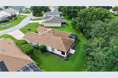 8293 SE 176th Lawson Loop, The Villages, FL 32162 - Photo 10