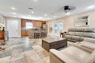 4819 Birchmont Pl, Orlando, FL 32810 - Photo 12