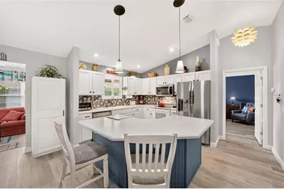 940 Eastmont Court, The Villages, FL 32162 - Photo 12