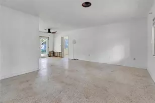 13420 SE 122nd Pl, Ocklawaha, FL 32179 - Photo 4