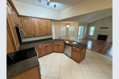 302 Bluff Pass Drive, Eustis, FL 32726 - Photo 12