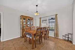 925 Gillingham Ct, Kissimmee, FL 34758 - Photo 8