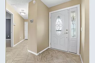 579 Cheraw Place, The Villages, FL 32162 - Photo 2