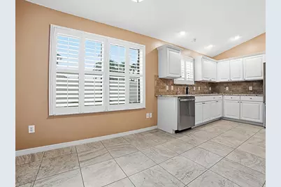 579 Cheraw Place, The Villages, FL 32162 - Photo 8