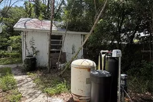 196 Robinhood Dr, Deland, FL 32724 - Photo 16