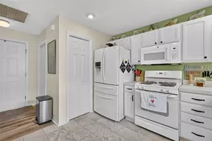 1631 Summerchase Loop, The Villages, FL 32162 - Photo 8