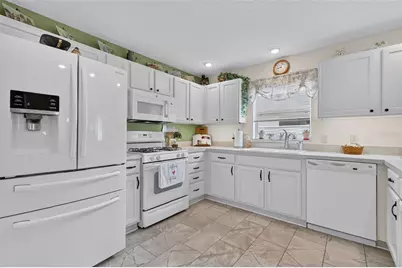 1631 Summerchase Loop, The Villages, FL 32162 - Photo 4