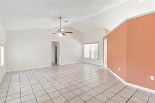 742 Woodview Dr, Tavares, FL 32778 - Photo 6