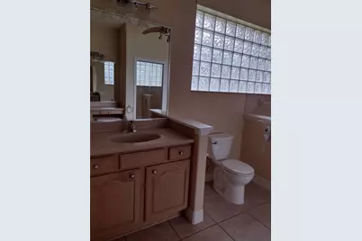 592 Dowling Circle, Lady Lake, FL 32159 - Photo 16
