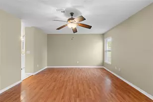 148 Country Lakes Cir, Groveland, FL 34736 - Photo 8