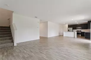 33622 Sky Blossom Cir, Leesburg, FL 34788 - Photo 10