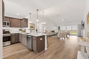 6710 Newell Loop, The Villages, FL 34762 - Photo 6