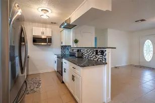 1049 Birch Blvd, Tavares, FL 32778 - Photo 10