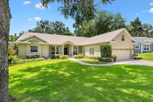 4307 Serene Cir, Fruitland Park, FL 34731 - Photo 4