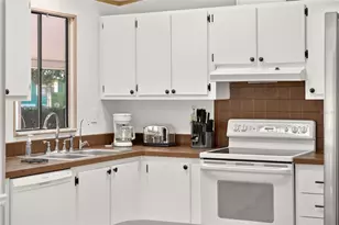 1712 W Schwartz Blvd, The Villages, FL 32159 - Photo 28