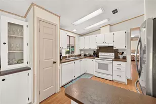 1712 W Schwartz Blvd, The Villages, FL 32159 - Photo 24