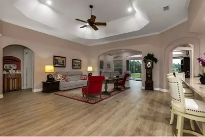 27028 Old English Court, Leesburg, FL 34748 - Photo 10