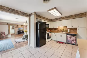 17561 County Rd 455, Montverde, FL 34756 - Photo 12