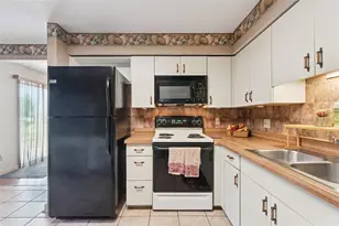 17561 County Rd 455, Montverde, FL 34756 - Photo 10