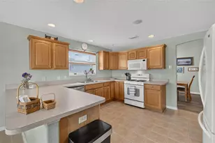 16573 SE 77th Northridge Ct, The Villages, FL 32162 - Photo 12