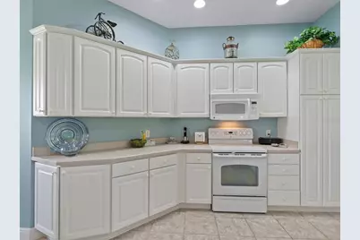 490 Little River Path, The Villages, FL 32162 - Photo 12