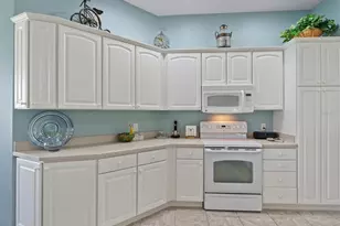 490 Little River Path, The Villages, FL 32162 - Photo 12