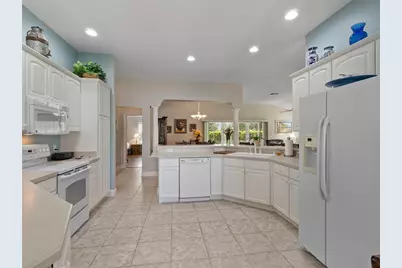 490 Little River Path, The Villages, FL 32162 - Photo 14