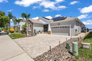 237 Blue Cypress Dr, Groveland, FL 34736 - Photo 6