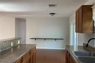 11585 SE 129th Ln, Ocklawaha, FL 32179 - Photo 10